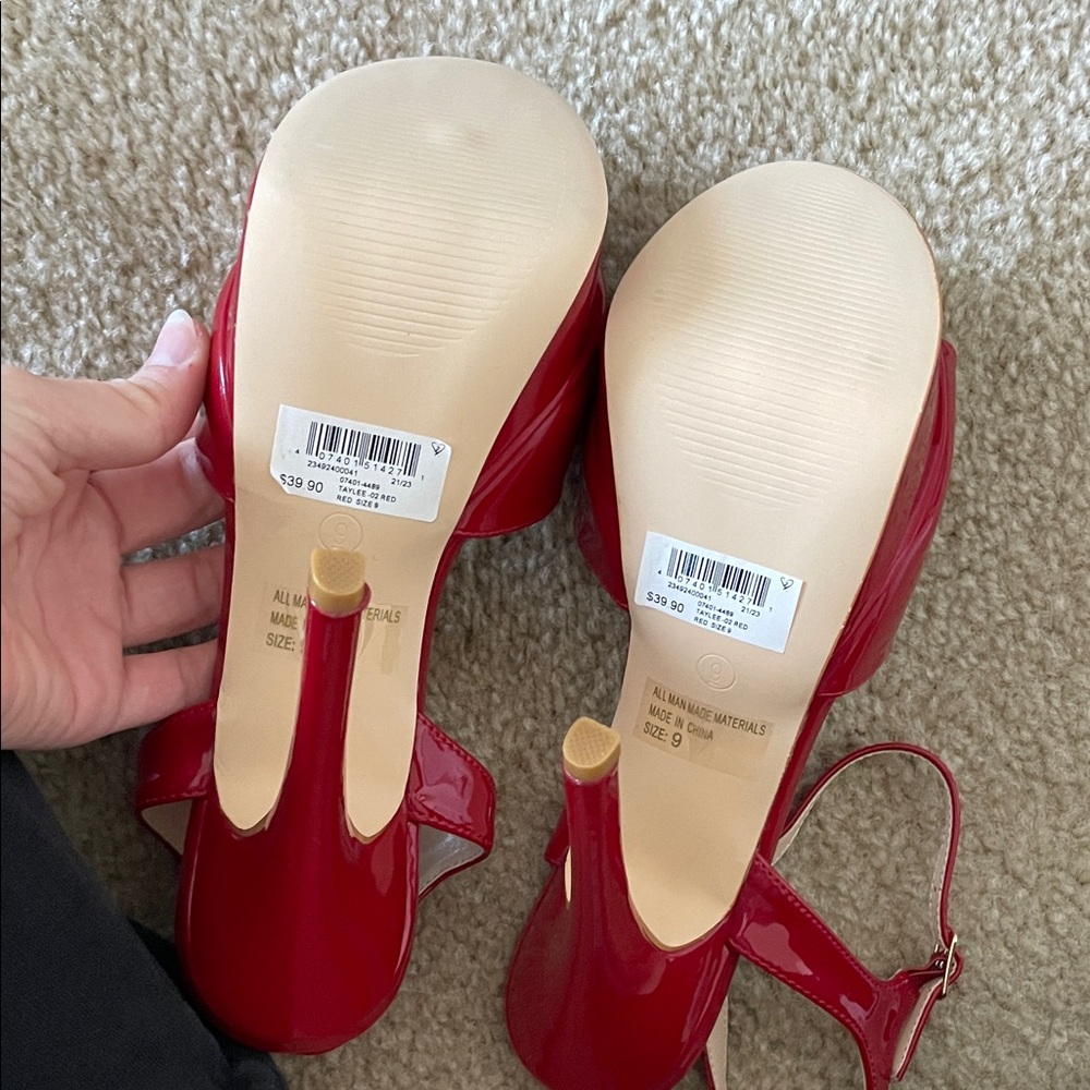 Platform Heels - Picture 4 of 7